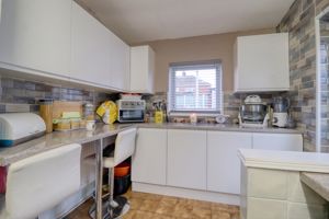 Kitchen- click for photo gallery